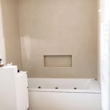 6p Lisiere De Foret Piscine Barbecue Villa