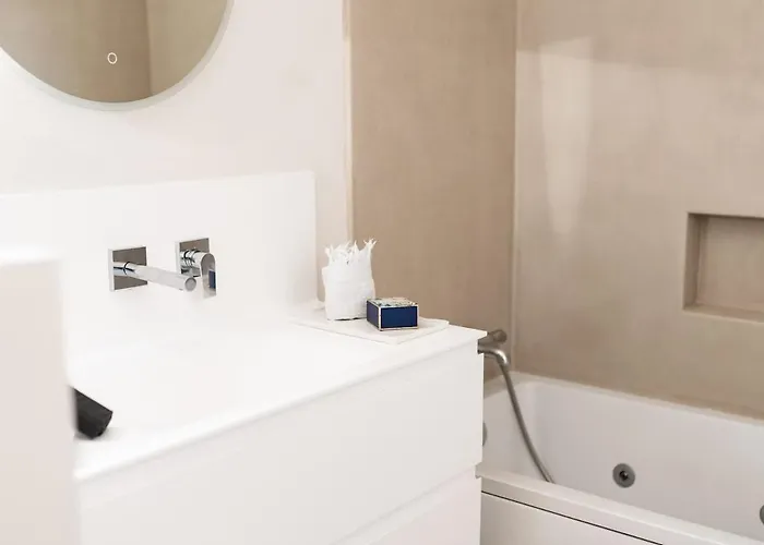 6p Lisiere De Foret Piscine Barbecue